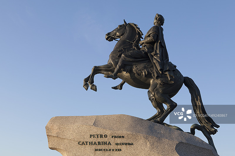 青铜骑士雕像图片素材