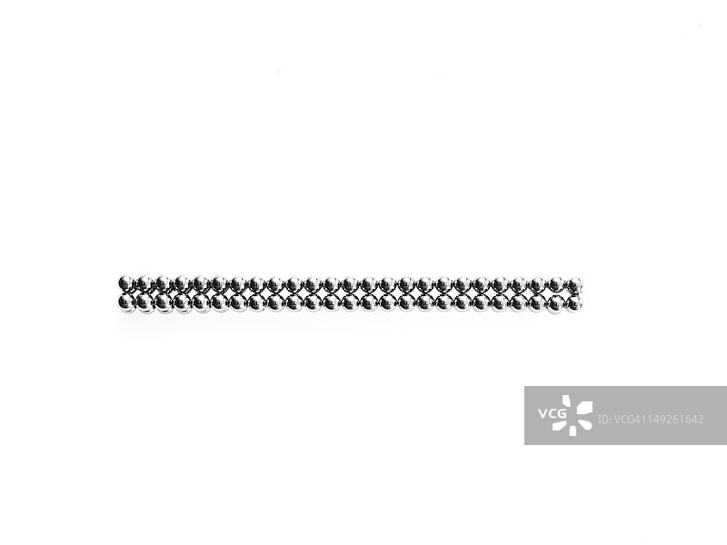 两排弹珠的影棚照图片素材