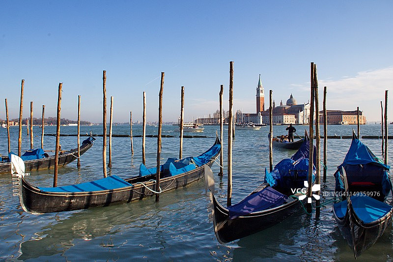 从圣马可看圣乔治马焦雷岛图片素材