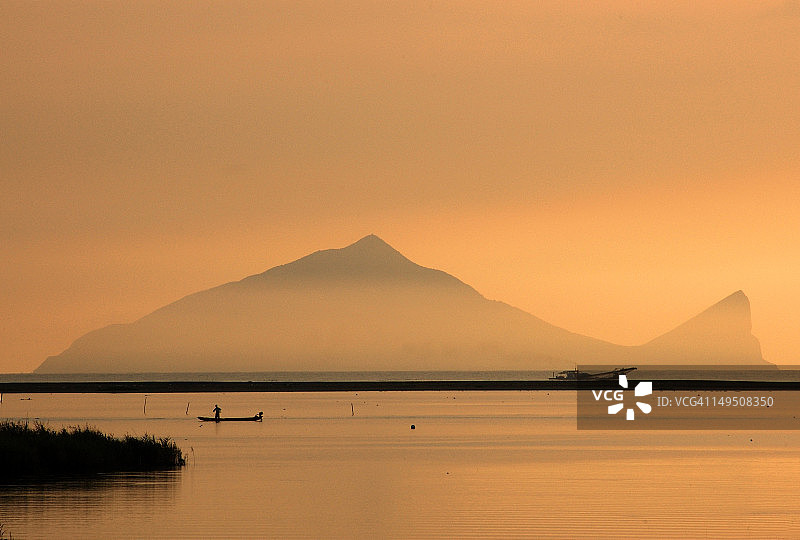 温暖的日出图片素材
