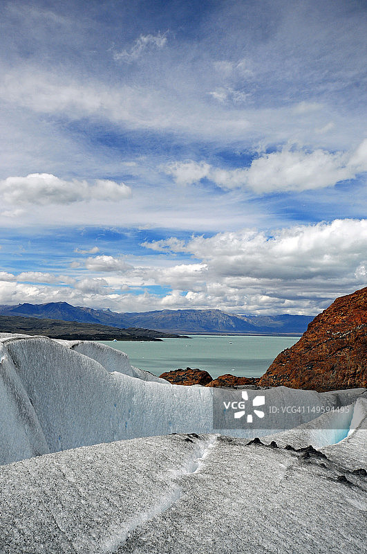 别德马冰川和别德马湖图片素材