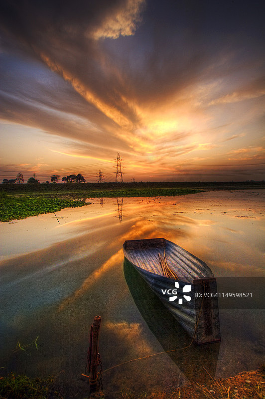 孤独的船图片素材