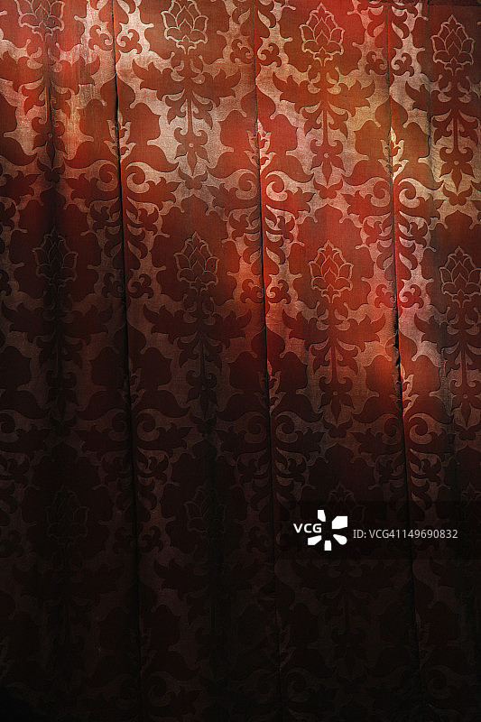 英国牛津：红布上的光线图片素材