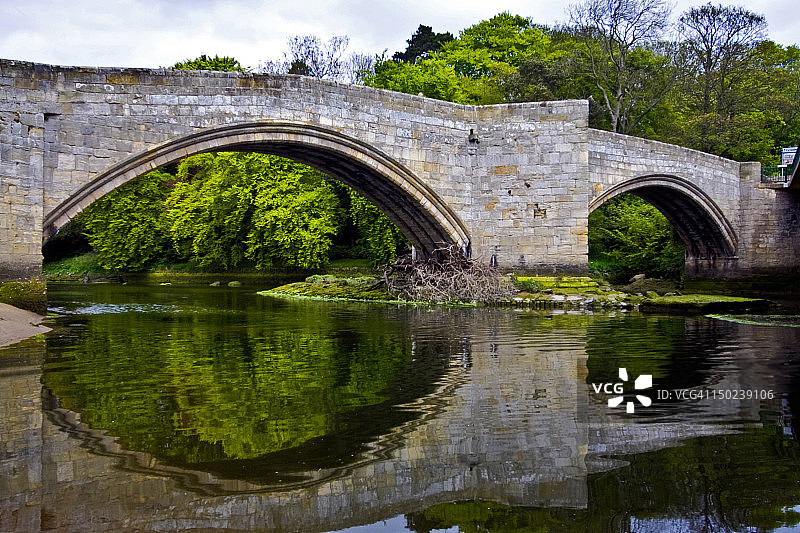 倒影桥图片素材