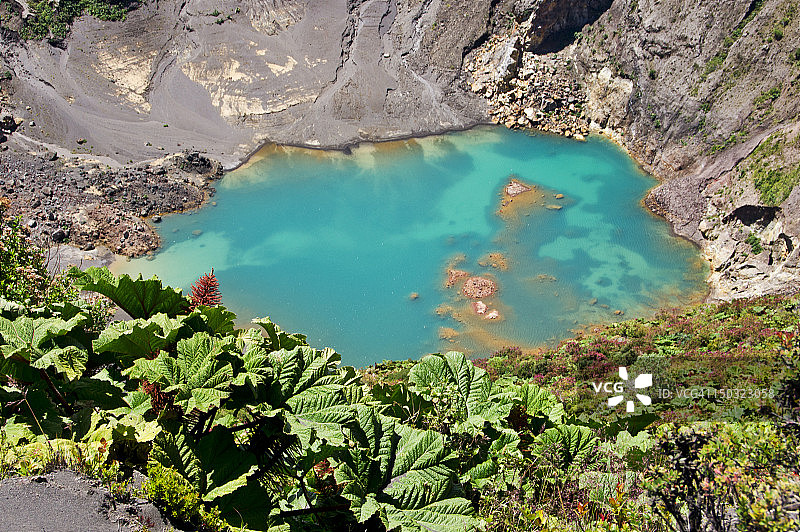 伊拉苏火山口湖图片素材