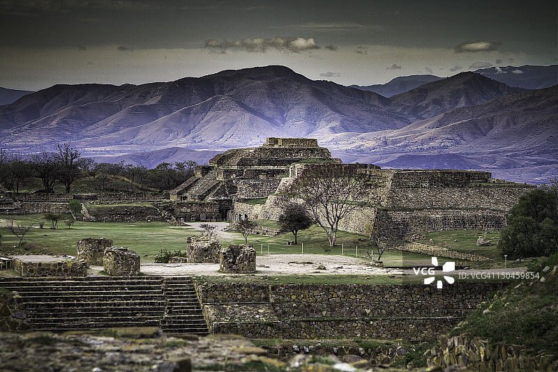 阿尔班山图片素材