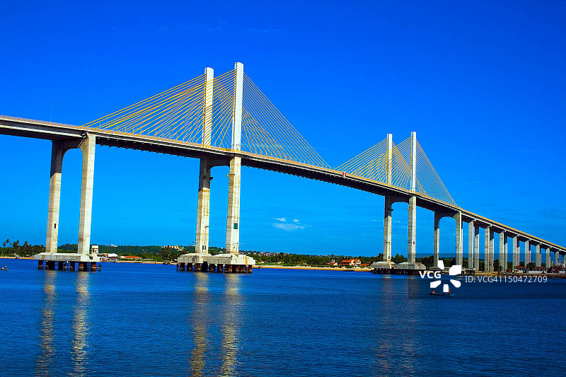 牛顿·纳瓦罗桥图片素材