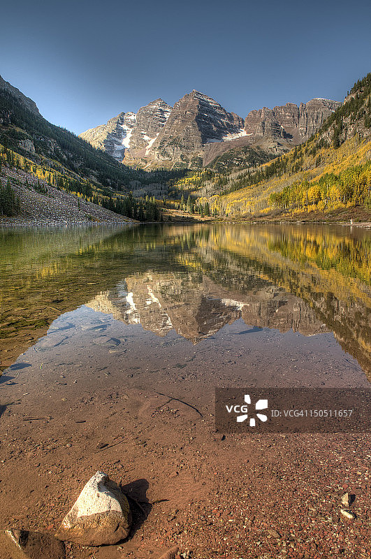 褐铃山图片素材