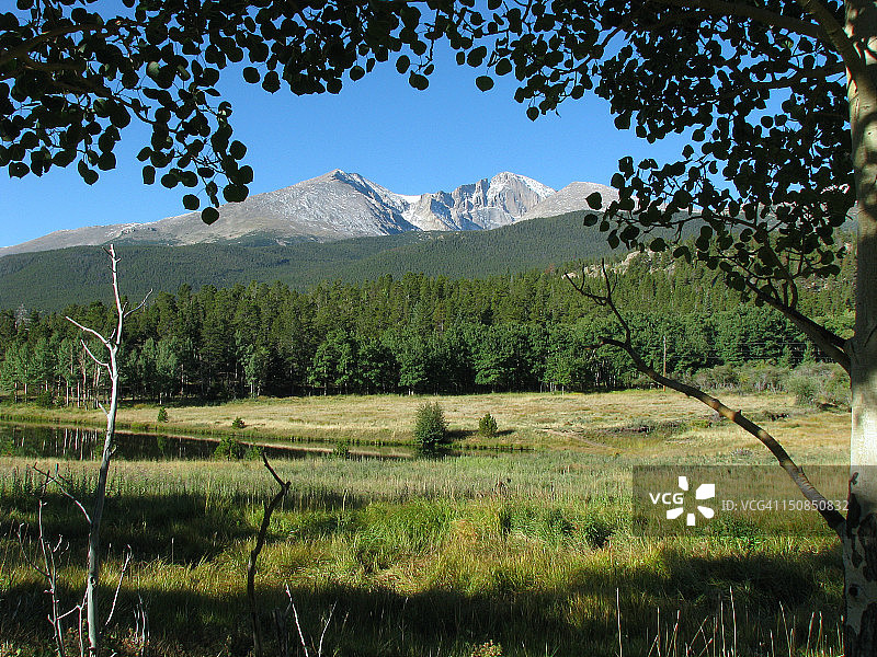 雪覆盖的山图片素材