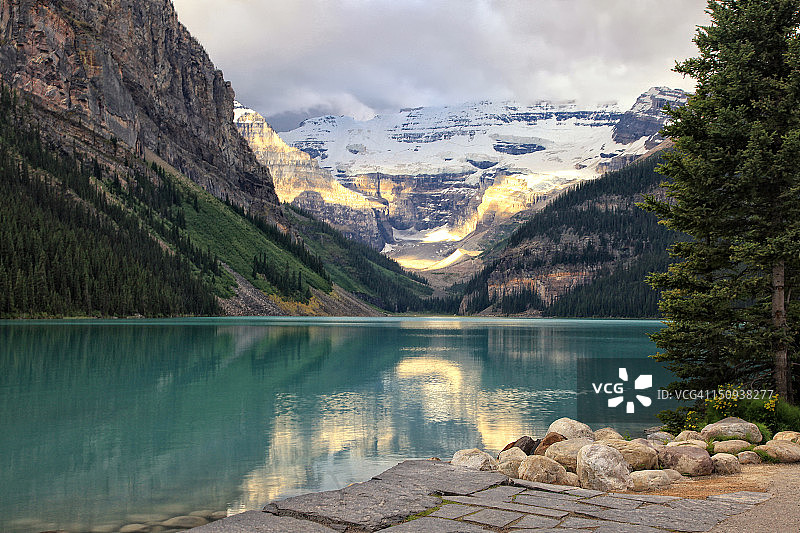 金色时刻图片素材