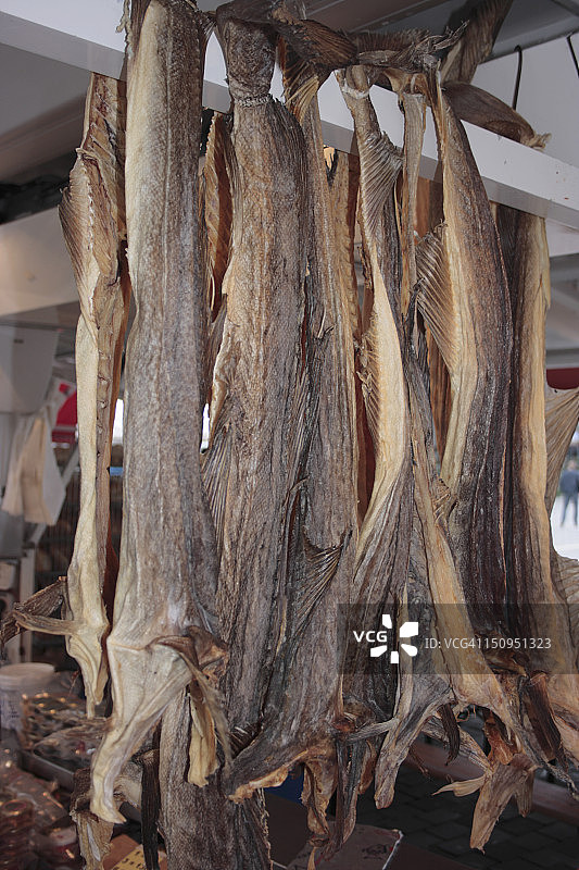 挪威霍达兰郡卑尔根鱼市的鳕鱼干图片素材