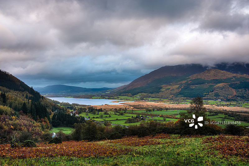 巴森斯韦特湖的暴风云图片素材