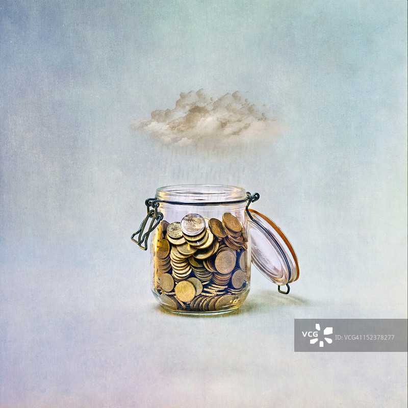 未雨绸缪，储蓄备用金图片素材