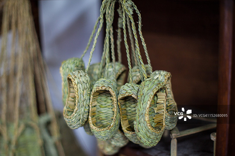 儿童草鞋图片素材