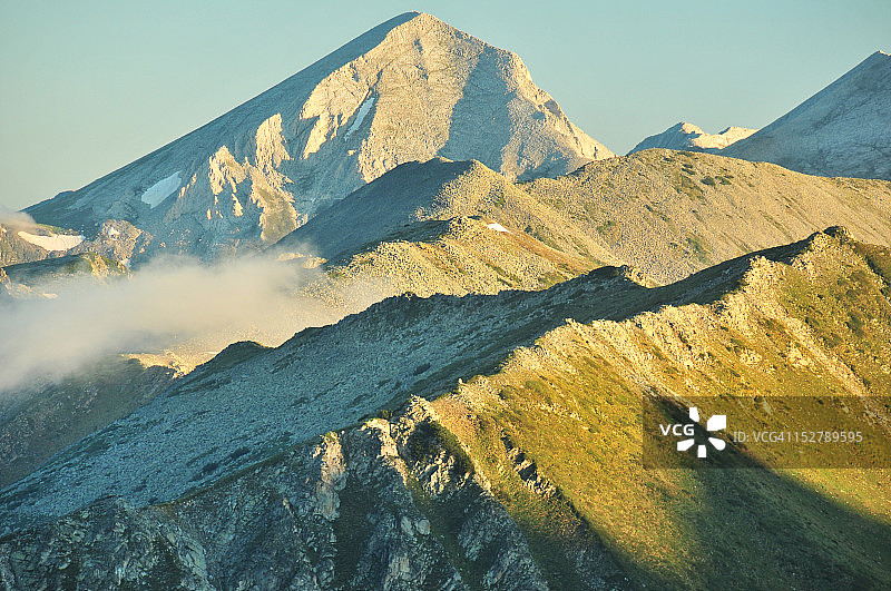 皮林山脉和维赫伦峰图片素材