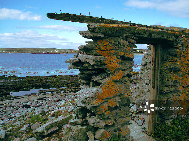 破碎的石头房子图片素材