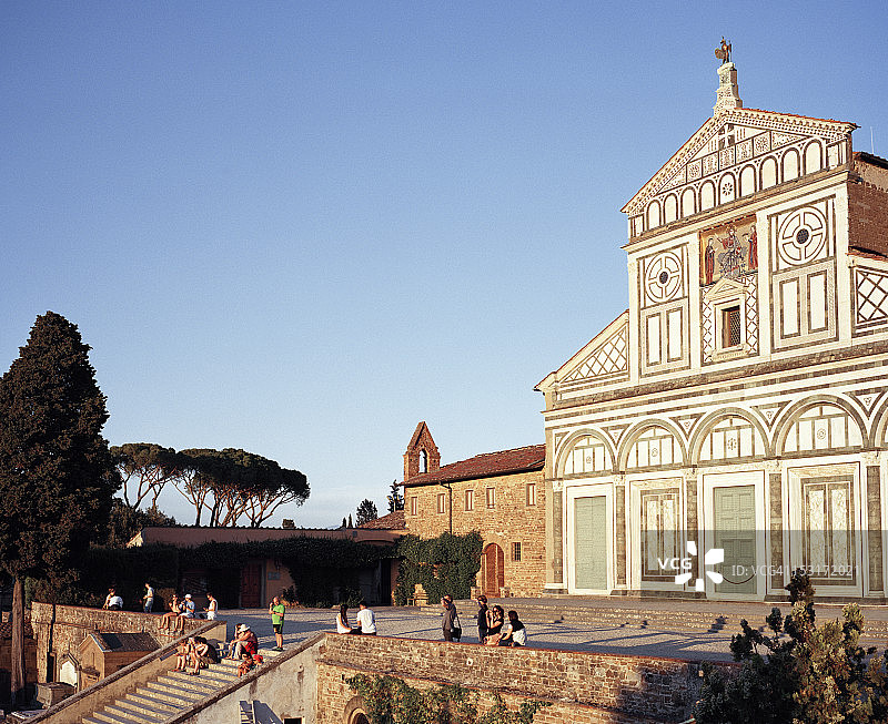 圣米尼亚托教堂日落景色图片素材