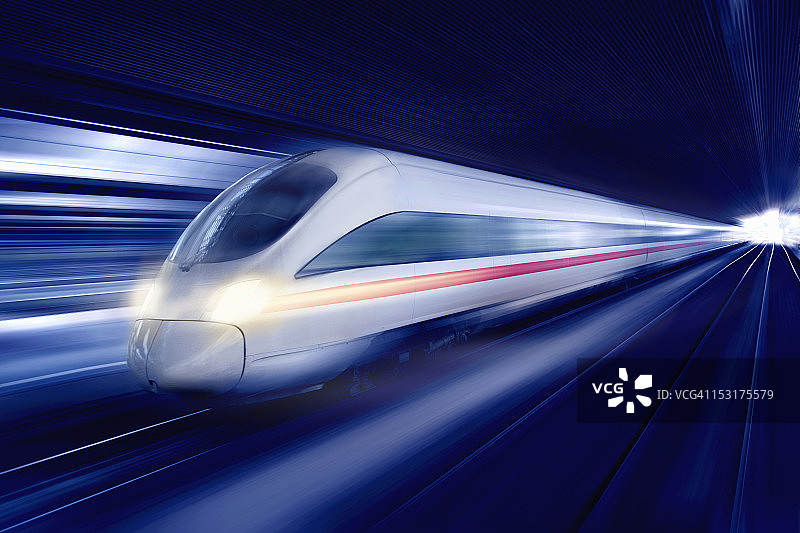 高速行驶的未来列车图片素材