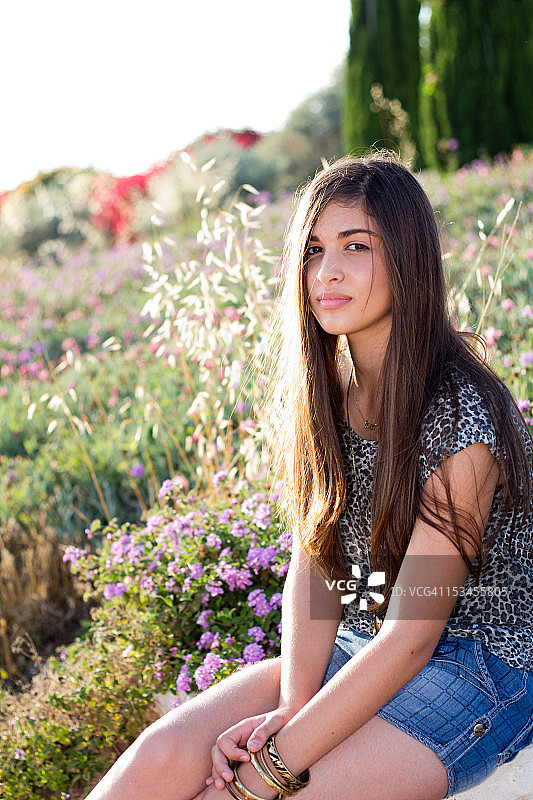 年轻的女孩图片素材