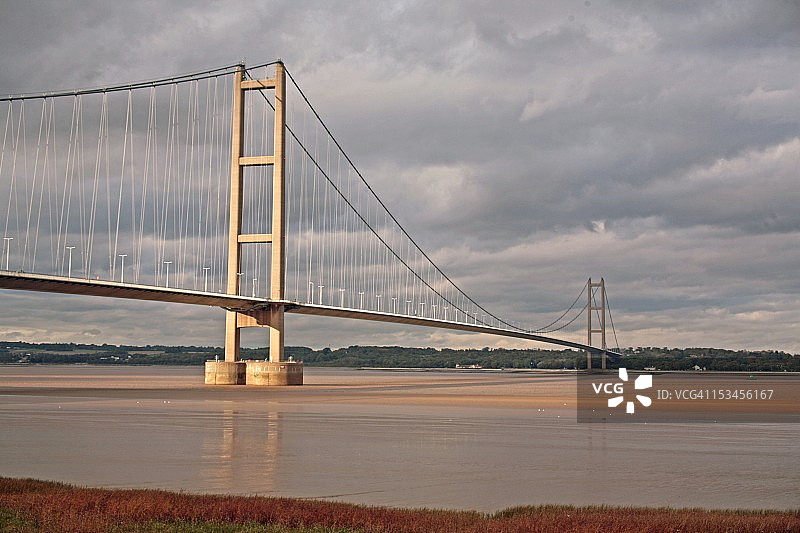 亨伯桥图片素材