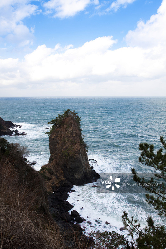 日本海的岩石图片素材