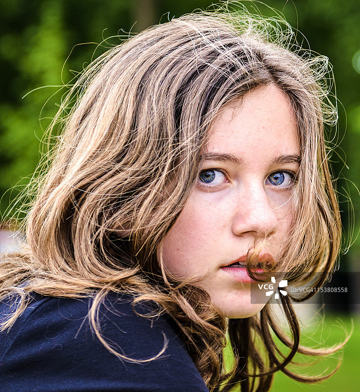 一个女孩的肖像图片素材