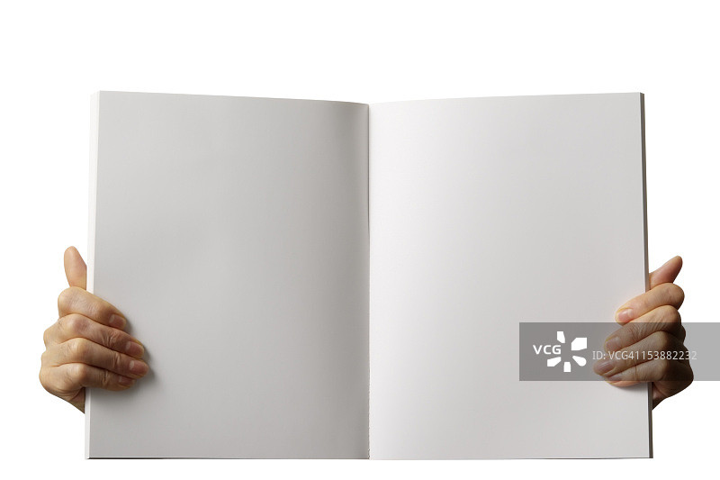 拿着一本白色空白的书，背景是白色图片素材