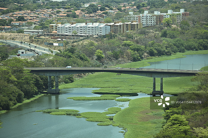 波季河上的桥梁图片素材