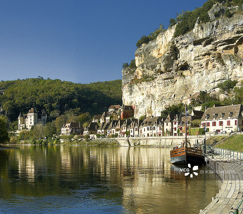 多尔多涅河上的加巴尔，在罗克-加雅克图片素材