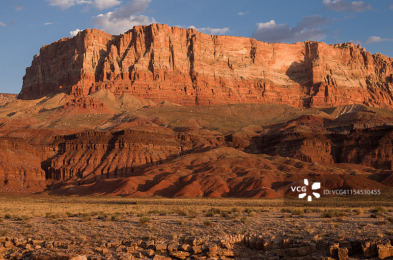 朱红悬崖2图片素材