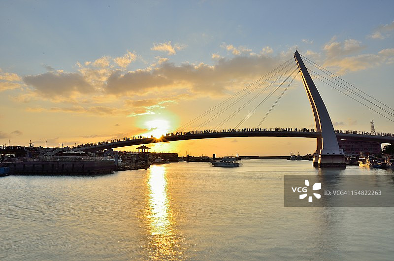 情人桥的日落图片素材