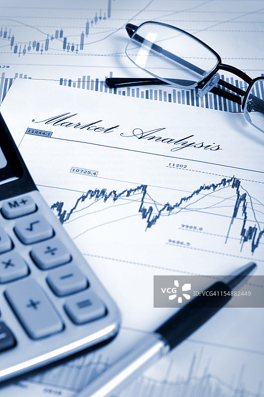 金融和股市图表的市场分析图片素材