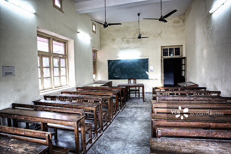 印度大学的传统老式教室图片素材