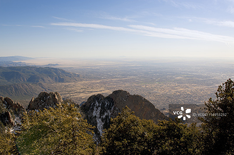 西南部景观：从桑迪亚山顶眺望图片素材