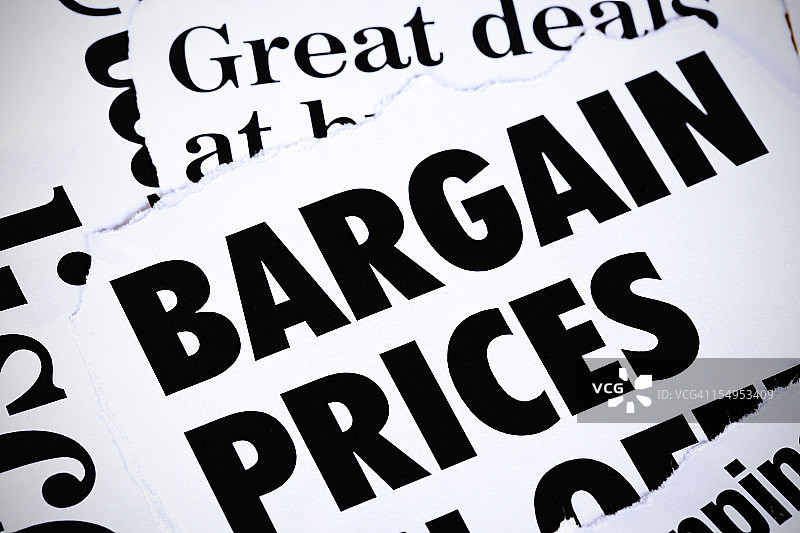 关于特价和超值优惠的报纸头条图片素材
