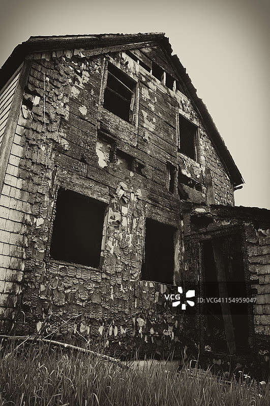 火灾后的景象图片素材