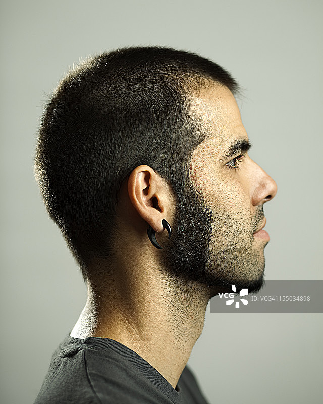男士真实侧脸照图片素材