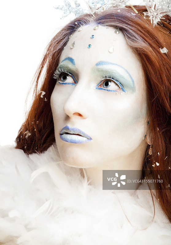 白色背景上的冰雪女王图片素材