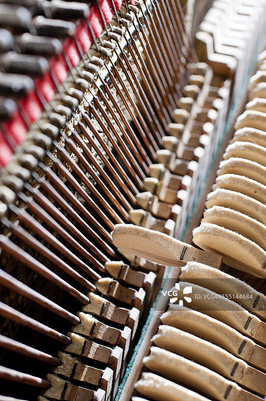 钢琴鞭子图片素材