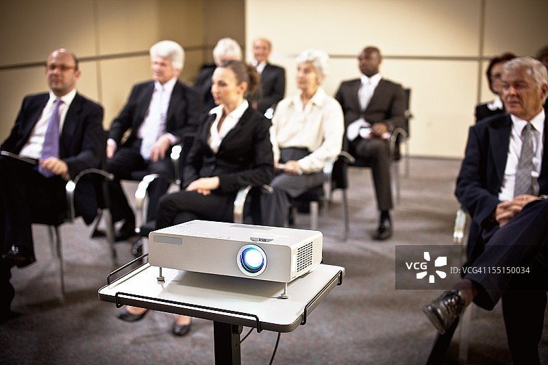 带有LCD投影仪的PPT演示文稿图片素材