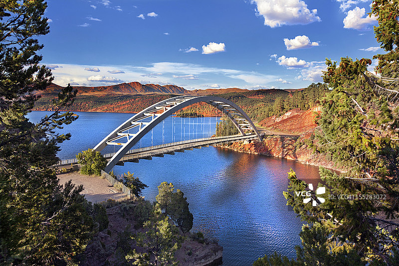 火焰峡国家游乐区的手推车溪桥图片素材