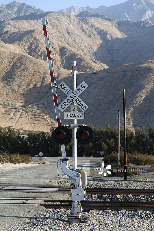 铁路道口的细节图片素材