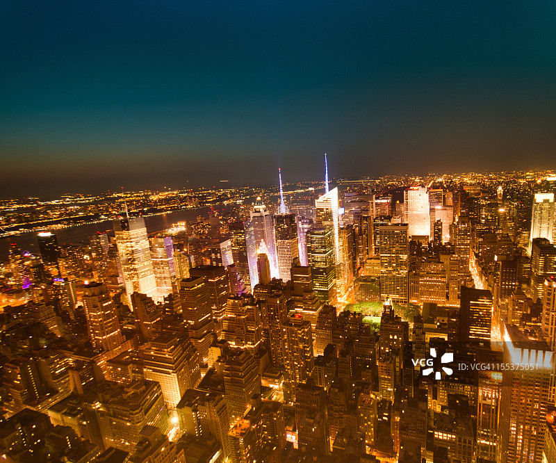 纽约市夜景鸟瞰图图片素材