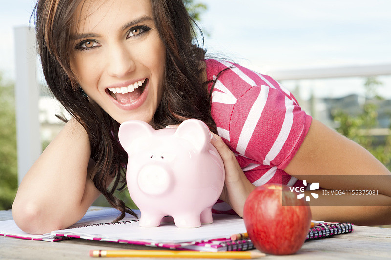 大学储蓄图片素材