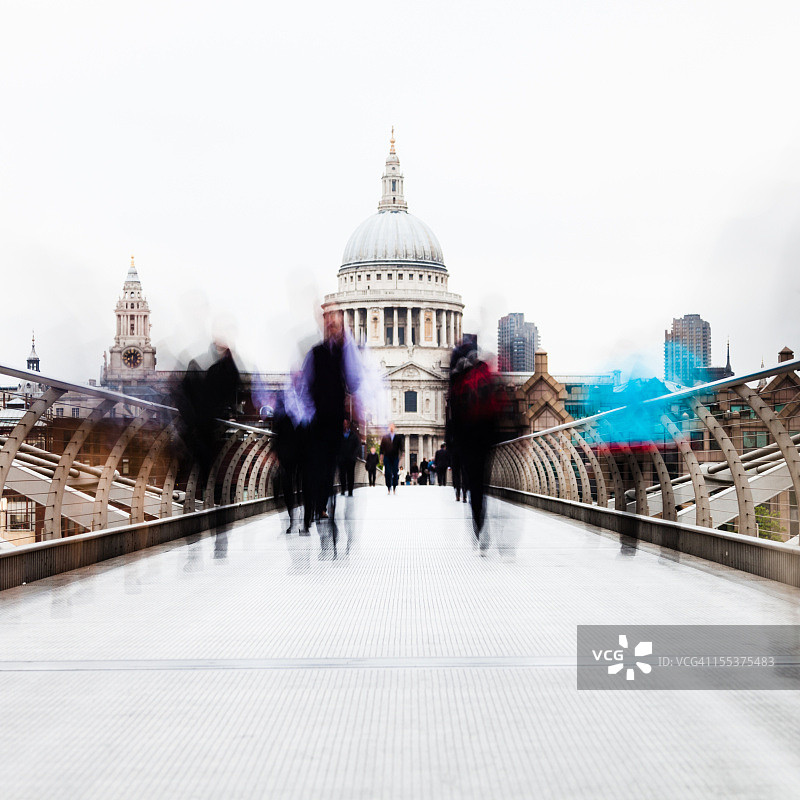 伦敦的通勤者图片素材
