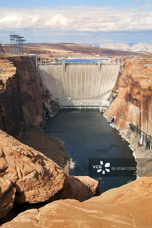 亚利桑那州佩吉附近的格伦峡谷大坝图片素材