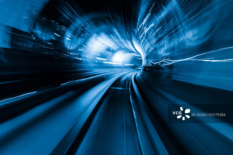 彩色隧道图片素材