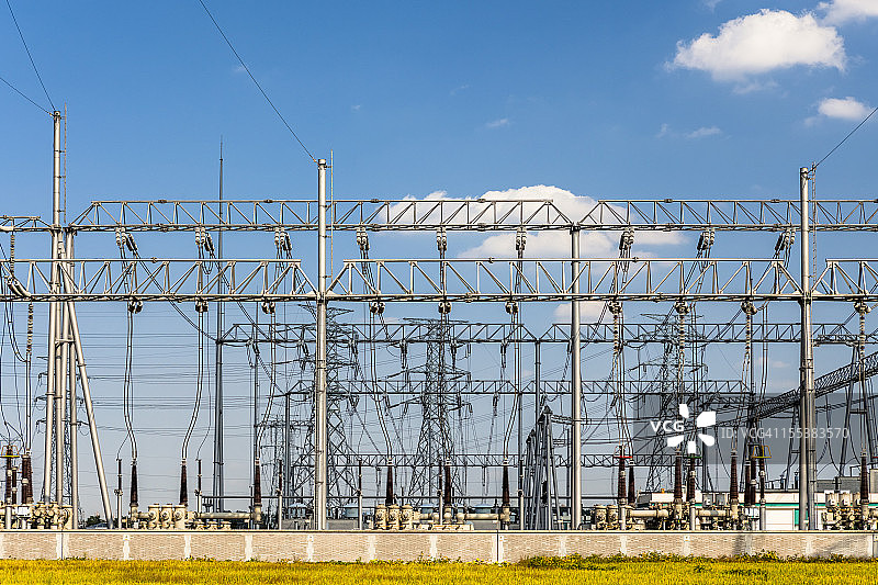 电力塔和变电站图片素材