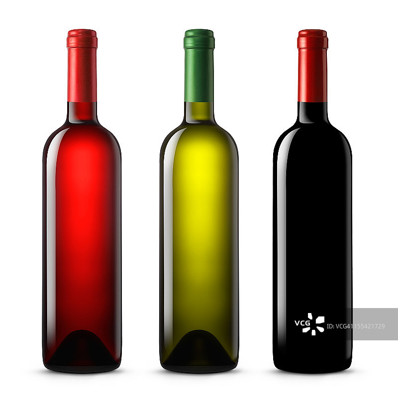 白色背景上的三瓶不同颜色葡萄酒图片素材