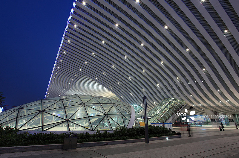 深圳北站夜景图片素材